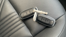 Nissan Juke 1.6 Hybrid Tekna 5dr Auto Hybrid Hatchback